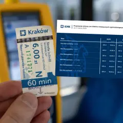 Kraków: bilet MPK na 60 minut za 6 zł obok tabeli z propozycjami zmian cen biletów miesięcznych od 2 marca 2026.